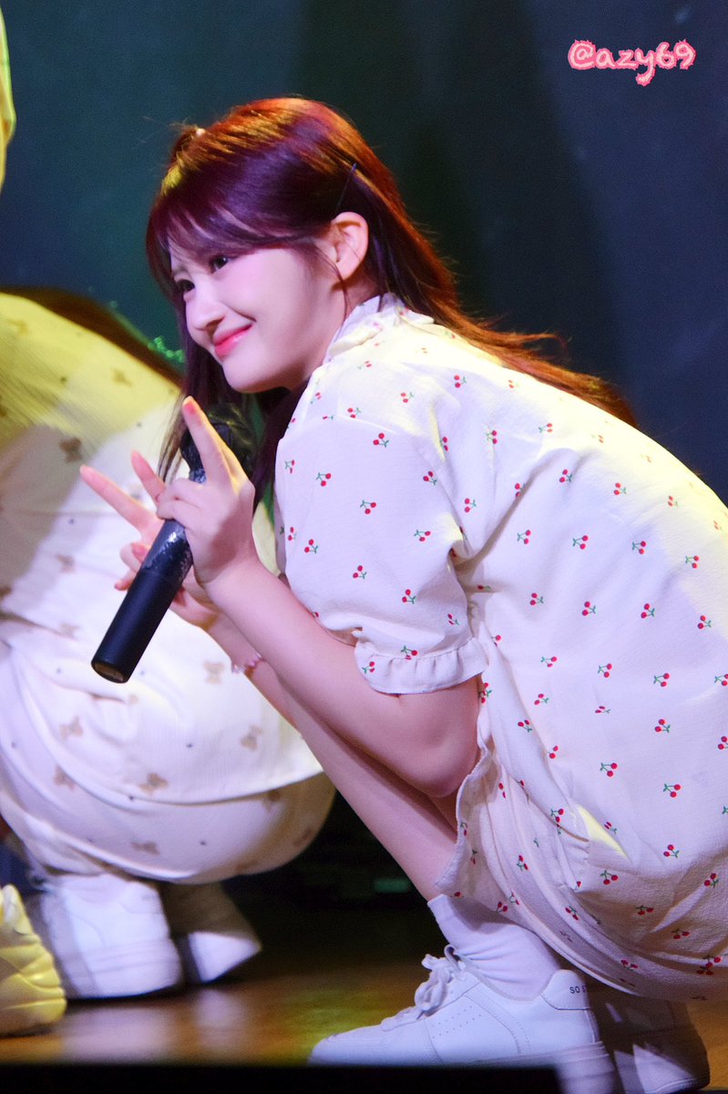 azy69MASAKINTA's tweet photo. 240530 SATURDAY LIVE パジャマデー1部

#세러데이 #SATURDAY #セロデイ
#유키 #YUKI #ユキ
#아연 #AYEON #アヨン
#민서 #MINSEO #ミンソ https://t.co/9rHSdyrf66