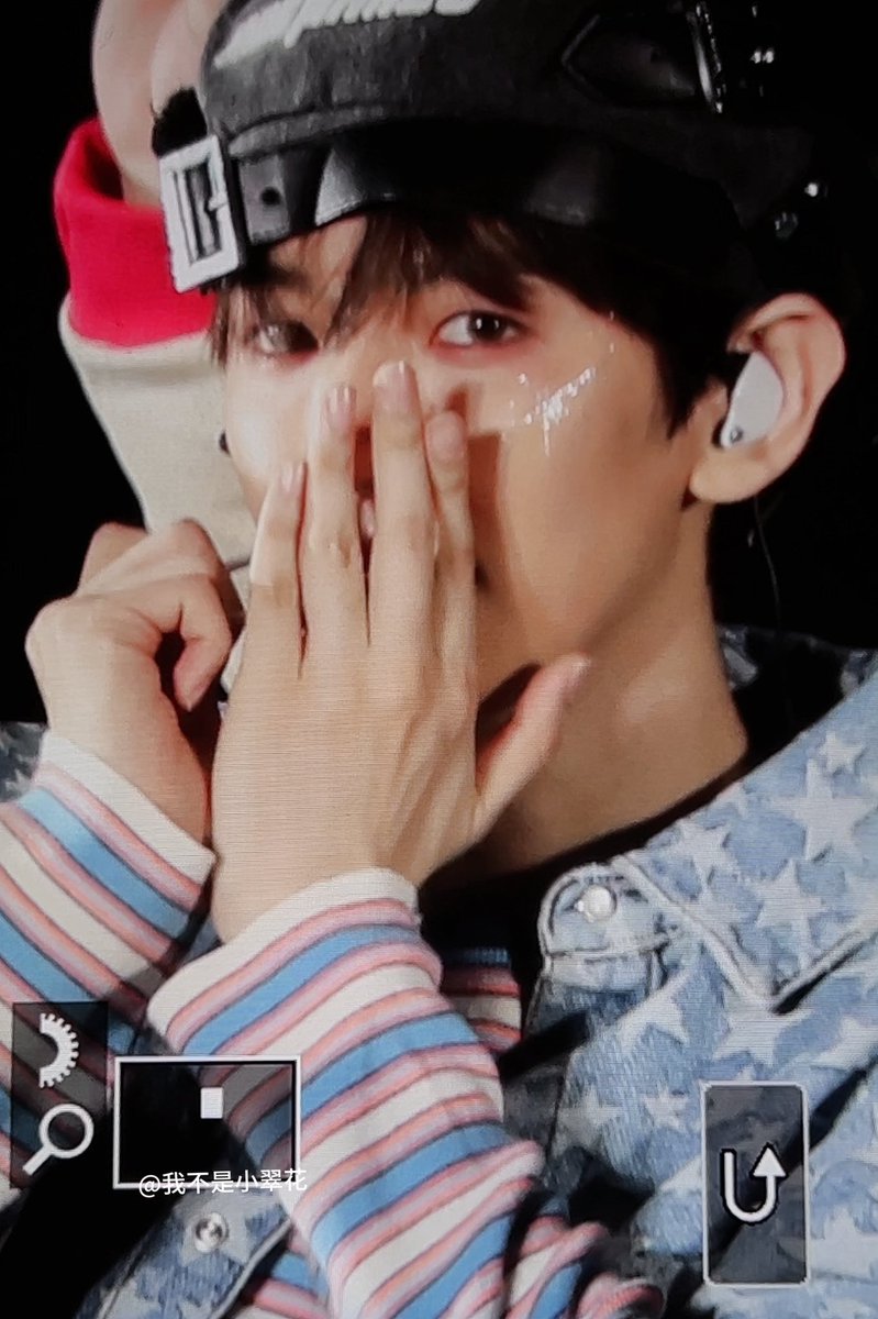 240610hongkong

#백현 #BAEKHYUN <a href="/B_hundred_Hyun/">Baekhyun_EXO</a>
