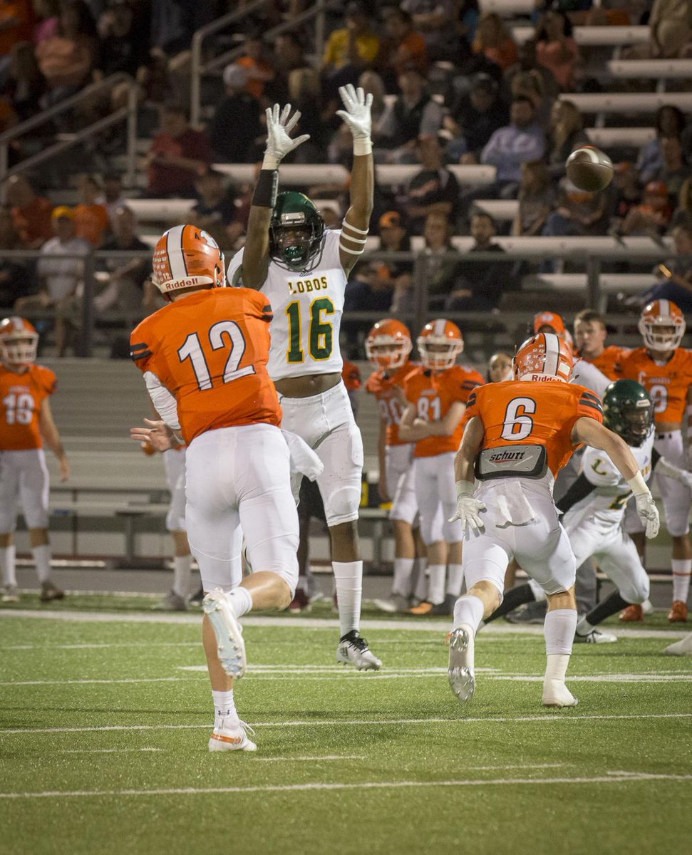 Lobo_Football's tweet photo. #CountdownToKickoff - 16 days until Longview and Lufkin meet for the 87th time. #beatLp #txhsfb https://t.co/KNmItyvdAT