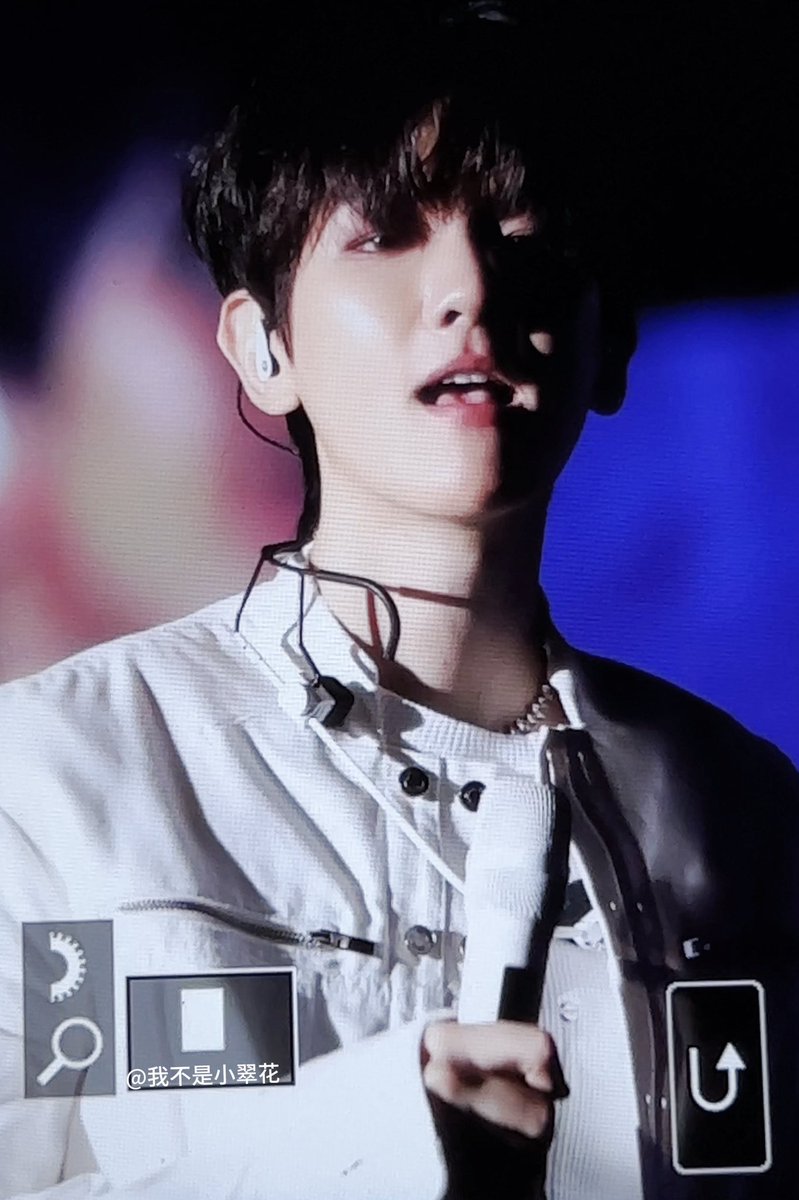 240610hongkong

#백현 #BAEKHYUN <a href="/B_hundred_Hyun/">Baekhyun_EXO</a>