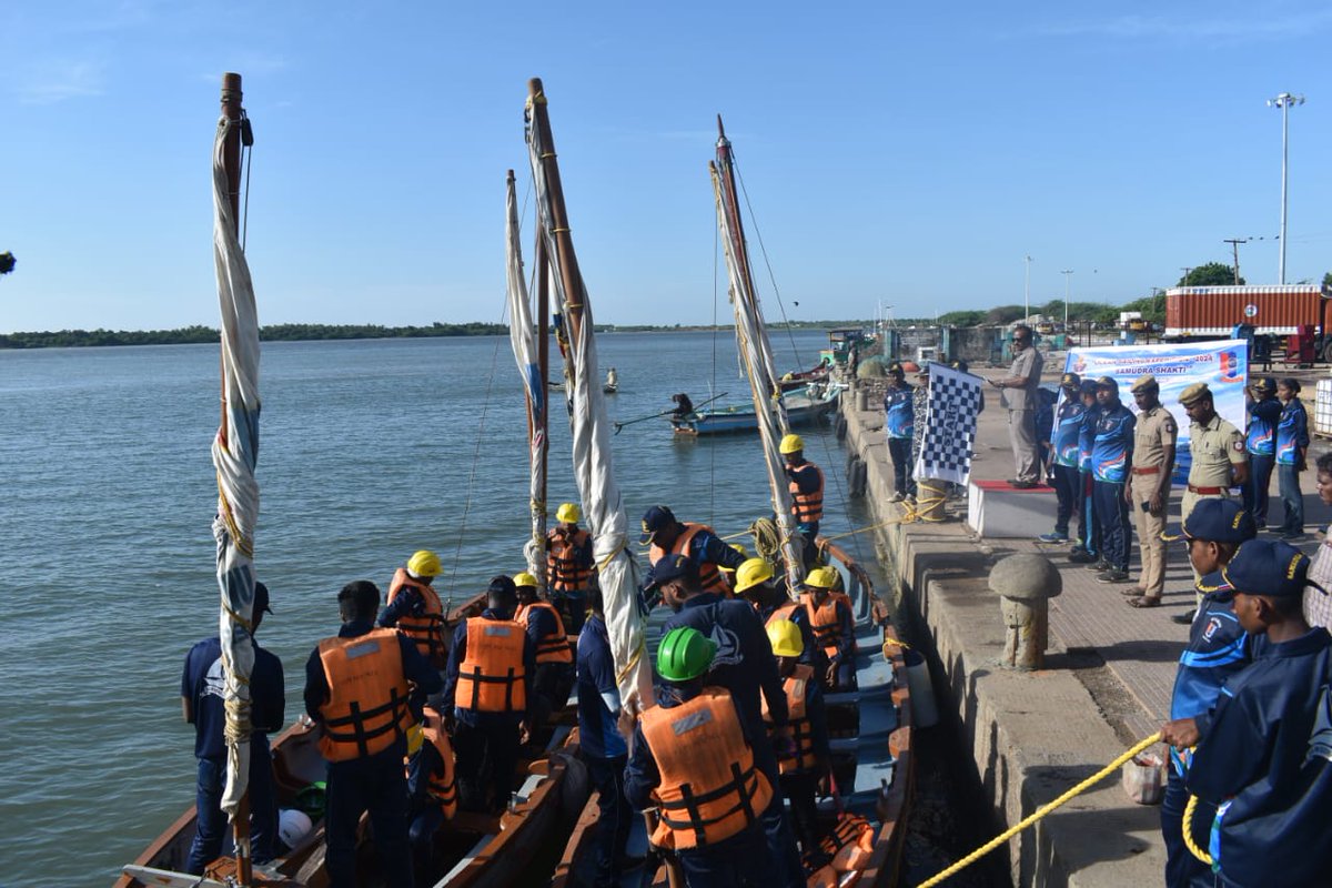 NCCDte_TNPAN's tweet photo. @Def_PRO_Chennai @HQ_DG_NCC @indiannavy @IndiannavyMedia @PIB_India + On 10 Jun 24 (Monday), the NCC Ocean Expedition team was flagged off from Parangipettai by Mr Sondarapandian, Dean , Faculty of Marine sciences , Annamalai University. The team reached Poompuhar ,one of the oldest city in the world belonging to Sangam Era and capital of Cholas https://t.co/3RbHcuz3Gn