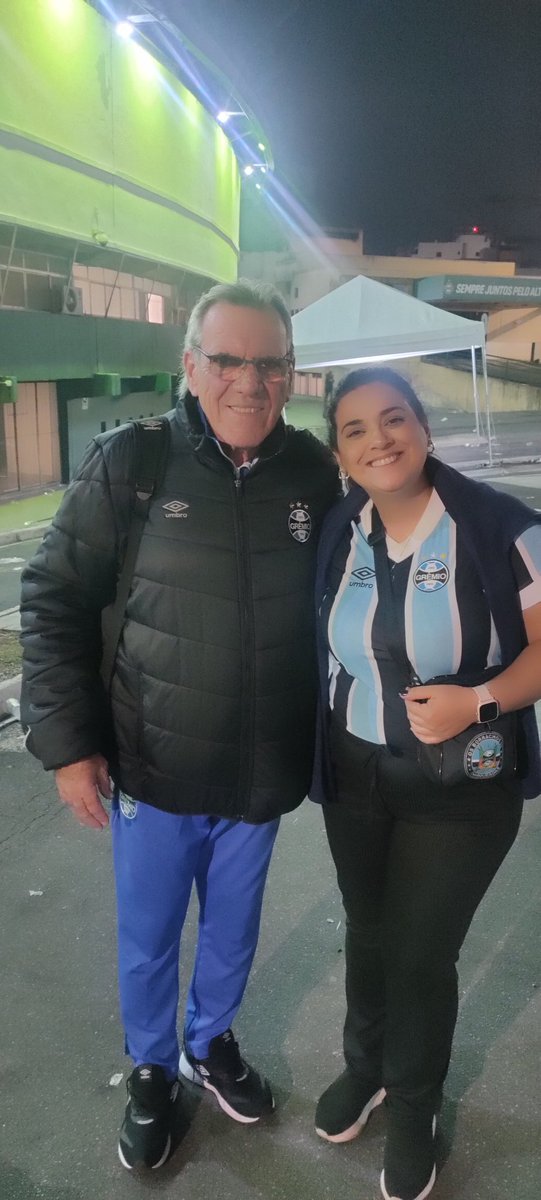 CrestaniTili's tweet photo. @O_liveski O Mazza é o Mazza 🇪🇪 https://t.co/qKYFmGNjnx