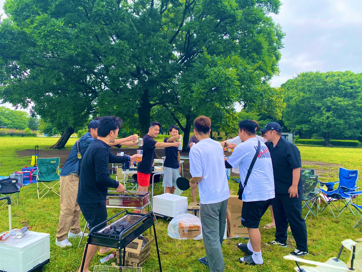 arkcrew777's tweet photo. BBQ開催！

前日まで雨予報でしたが、天気にも恵まれ気持ちよくお酒が飲めましたΣ੧(❛□❛✿)

大人数で食べて飲んでワイワイするのはやっぱり楽しくていいですねー

またみんなで飲みましょう( ^ ^ )/■ https://t.co/aID6lEetfz