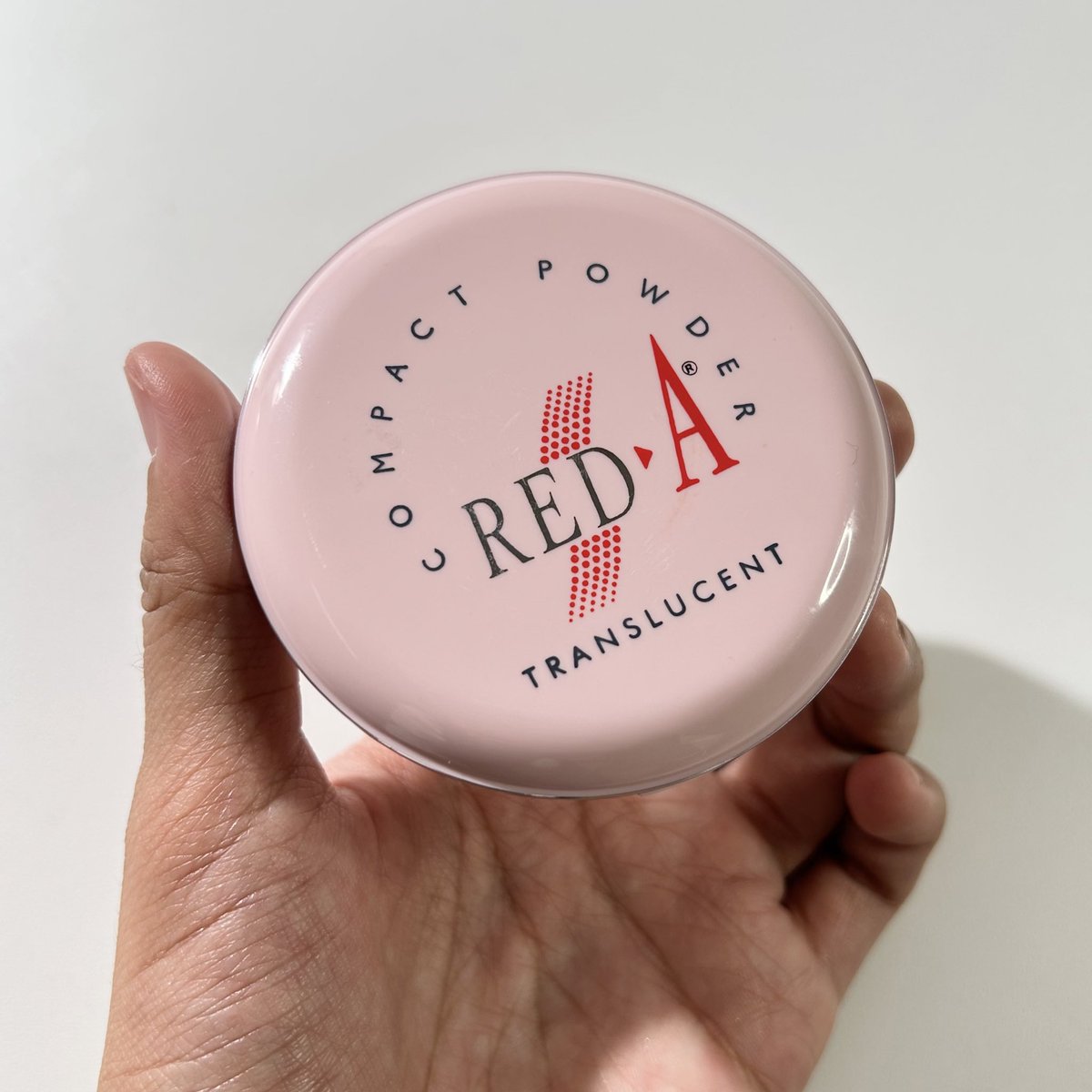tiramissad's tweet photo. GIVEAWAY RED-A Compact Powder & LIP GLO 💗
for 3 winner, masing2 dapet 1 compact powder & lip glo
rules:
— follow aku & @myRed_A
— RT & ❤️ tweet ini
— RT & ❤️ thread di bawah
— reply “done #ZonaJajanRedA #RedACompactPowderTranslucent”
good luck! 💓 https://t.co/pr3hqVjuOw
