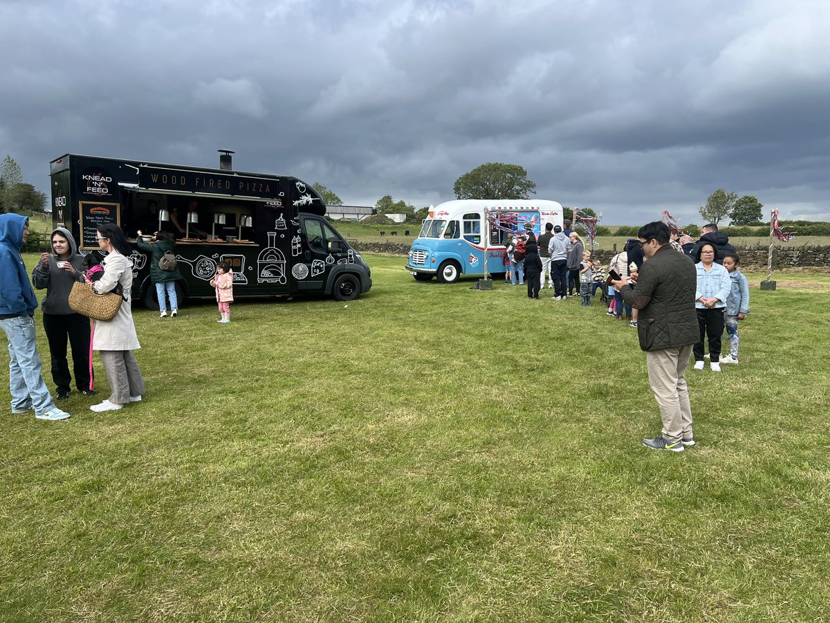 Another corporate event we attended yesterday. 🍦 v 🍕 we were definitely the winner🥇 🏆 #mrwhippy #corporate