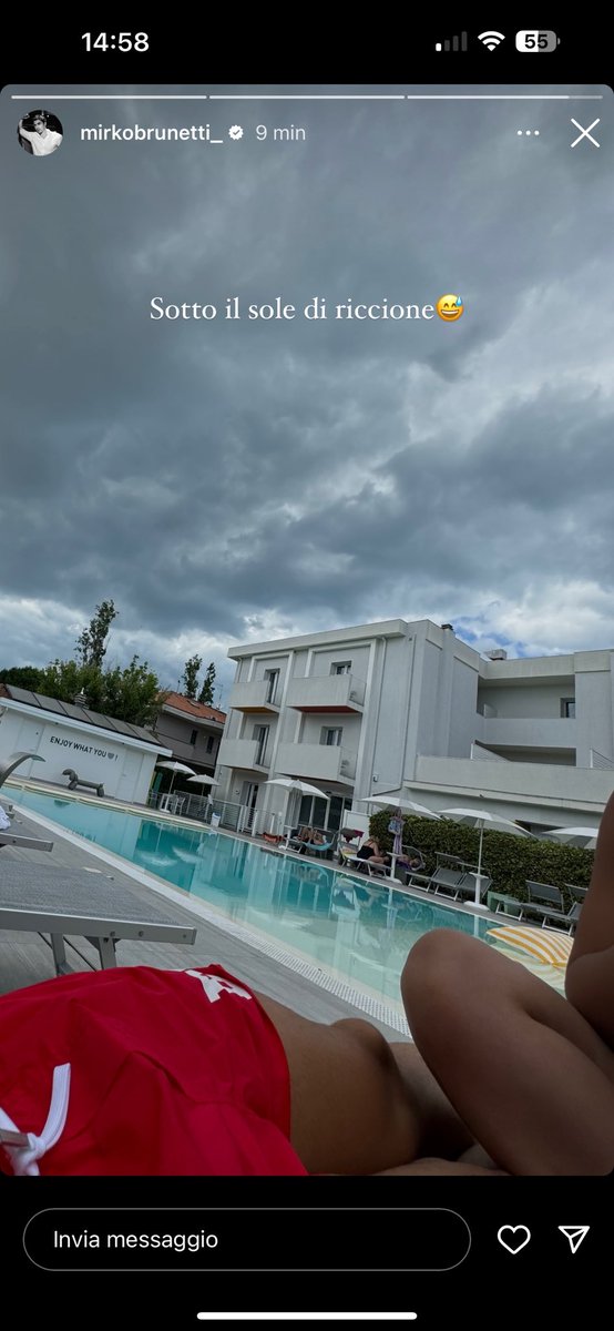 danasecrieru's tweet photo. E che sole MiMi😅 #Perletti https://t.co/qcGm0tG9Hz