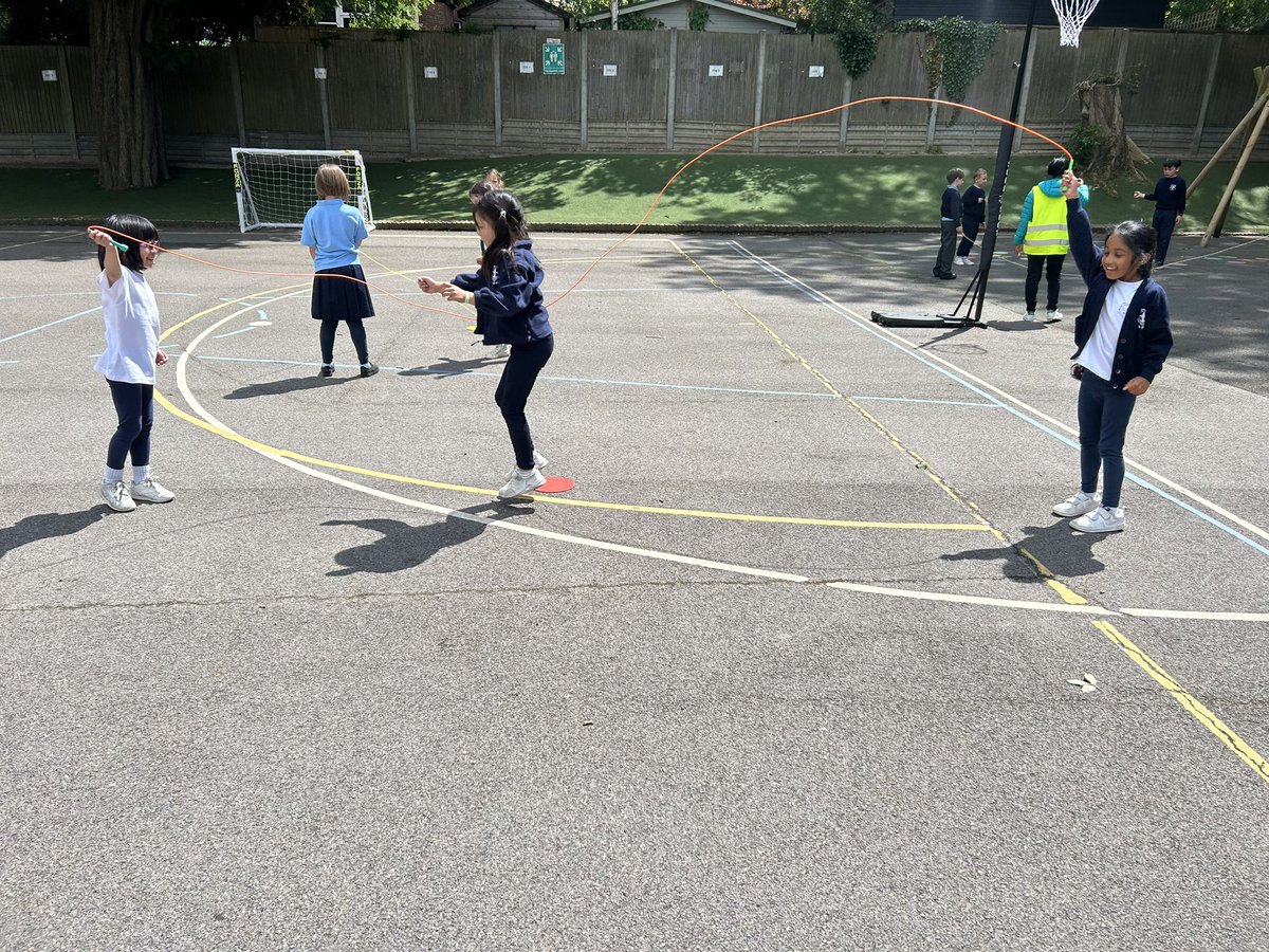 OurLadyMuswell's tweet photo. Y2K had a really fun skipping workshop today @lizskip thank you for coming in! The kids had a blast! https://t.co/Zx6IrK2AP6