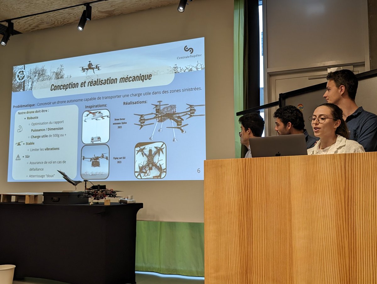 deRLacerda's tweet photo. Aujourd'hui, les élèves 1A du pôle projet véhicule intelligent de @centralesupelec présentent leurs prototypes ! À l'honneur : Horus (@Dassault_OnAir UAV Challenge), Sirius (fusée supersonique), APECS (Formula E) et la @NXP Cup. Bravo pour ces projets ambitieux et innovants !! https://t.co/COuOLvwP32