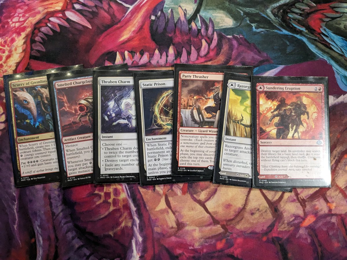 mtg_nomad's tweet image. 🏆3-0 at our first #MagicMates #MH3 deck with a pretty medium RW deck. Got to play 27 spells 22 lands thanks to 5 MDFcs. 

Won g3 of the finals after keeping a 0 (basic) land hand. Cheesed one win with a Skoa + grandeur play and another with Scurry of Gremlins.