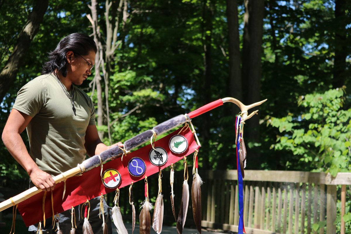 #BrockU's 115th Convocation celebrations will be led with a milestone moment, an Eagle Staff — a sacred symbol that represents many traditional Indigenous cultures — carried by second-year Brock <a href="/BrockUSociology/">Brock Sociology</a> student Gitchi Nanakwad. loom.ly/Ew2rcqM

<a href="/BrockUFOSS/">Brock Social Science</a>