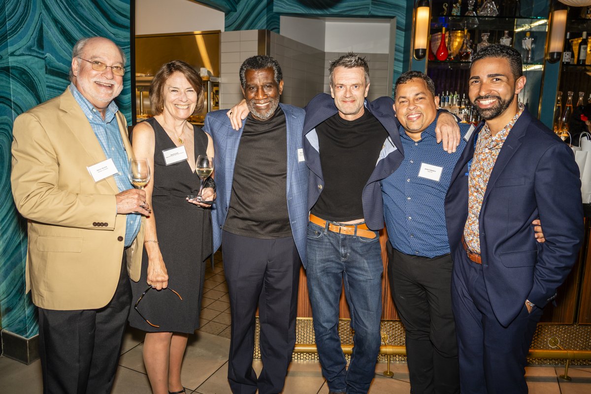 Some stills of our wonderful celebration on June 4th. Still daydreaming about the great time that we had!

PC: Matthew Muise

#projectstep #projectstepmusic #equityinmusic #celebrating40yearsofequityinmusic #classicalmusic #music #chambermusic #violin #viola #cello #doublebass