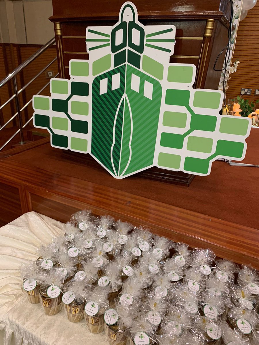 FCITKAU's tweet photo. 🎉🎊👩🏻‍🎓 كلية الحاسبات وتقنية المعلومات بشطر الطالبات ترعى حفل رابطة خريجاتها #FCIT20 بالأقسام العلمية: 
علوم الحاسبات #CS20 
تقنية المعلومات #IT20 
نظم المعلومات #IS20

ألف مبروووووووووك لخريجاتنا 🎉🎊👩🏻‍🎓 https://t.co/CvLgNsx8EB