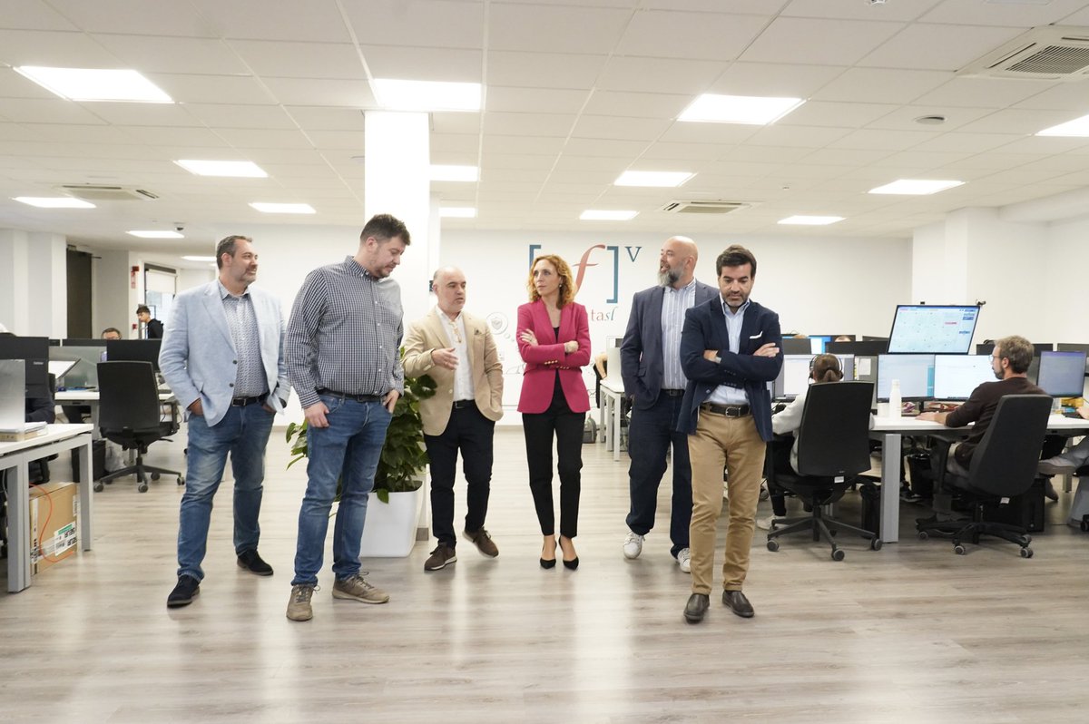 CandeTesta's tweet photo. ⚙️💡Visita a @Fontventa para intercambiar impresiones sobre modelos de la actual sociedad tecnológica y conocer más sobre los proyectos y trabajos de una de las empresas de soluciones de Innovación Tecnológica en #Alcorcón https://t.co/O4BibDxNyK
