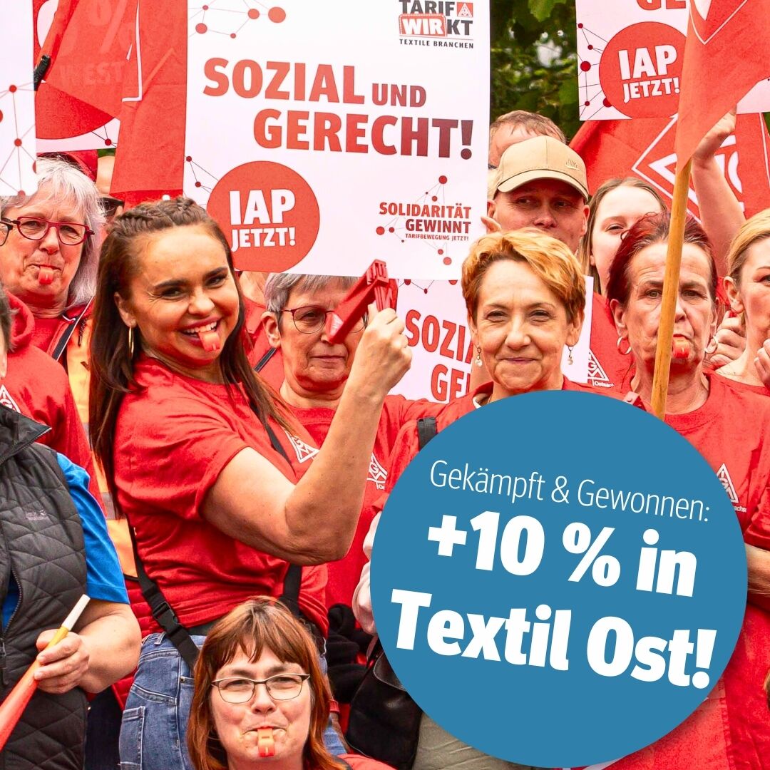 IGMetall_BBS's tweet photo. 💪Starkes Ergebnis in der ostdeutschen Textilindustrie: Die Kolleginnen und Kollegen haben sich 10 Prozent mehr Lohn und weitere Verbesserungen erkämpft. #TextilOst #IGMetall
Alle Infos zum brandneuen Tarifabschluss:
https://t.co/0TDNt1wY4j https://t.co/RwCtQbFw4N