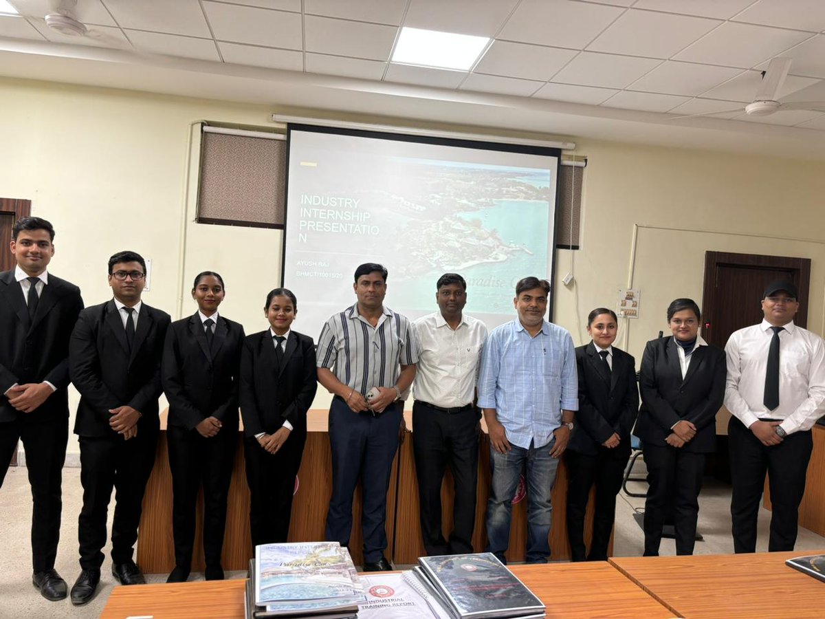 hmct_bitmesra's tweet photo. Back from ITC Sonar,Royal Bengal,Sheraton Grand Palace,Radisson,Six Senses &amp;  Paradise Cove, Mauritius. Amrita, Ankita, Shruti, Shreya, Saugat, Akshat &amp; Ayush delivered outstanding IT presentations showcasing their respective hotels. We can't wait to see u all achieving success. https://t.co/L9IHyiFnLm