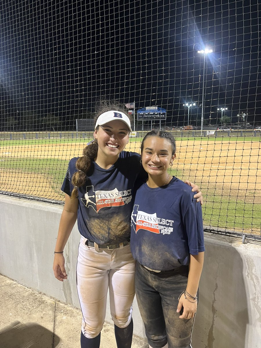 Kyana Lipardo tweet media