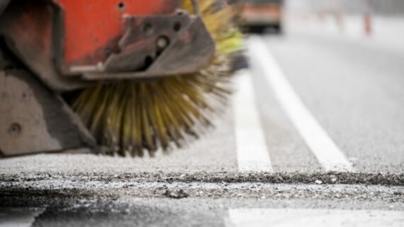 ⚒️ Treballs de millora del paviment als barris de muntanya de #SSTG:

🚧 Des d'avui fins al 15 de juny, a la passarel·la de les Aigües, a #Vallvidrera.

ℹ️ ajuntament.barcelona.cat/sarria-santger…