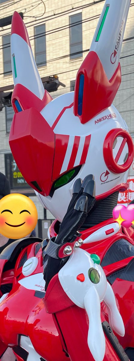 スタッフさんに手を引かれながら退場していく姿に萌えた 個人的に左手