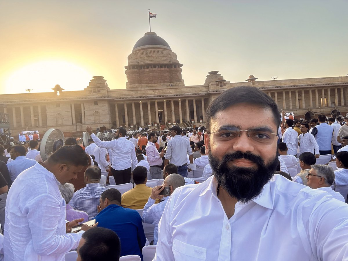 Daxeel Soni tweet media