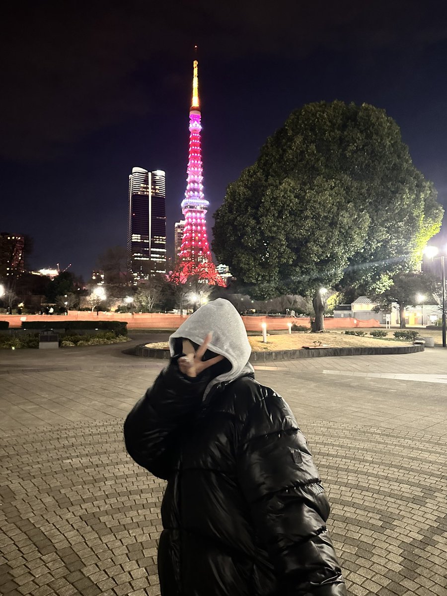 mi72810127's tweet photo. 6月になり仕事にも慣れてきましたので…
ついに"X"始めてみました🐬✨

name: 檜垣美結(ヒガキミユ)
shop: イオンモールKYOTO
birth: 2002.02.02 (22)
hobby: 音楽聴くこと/ドライブ/ネトフリ観る/
             最近はアニメ観てます👀

お仕事の息抜きにゆったりと…🌙
よろしくお願いします☑️✨ https://t.co/OeMFoE6oIi