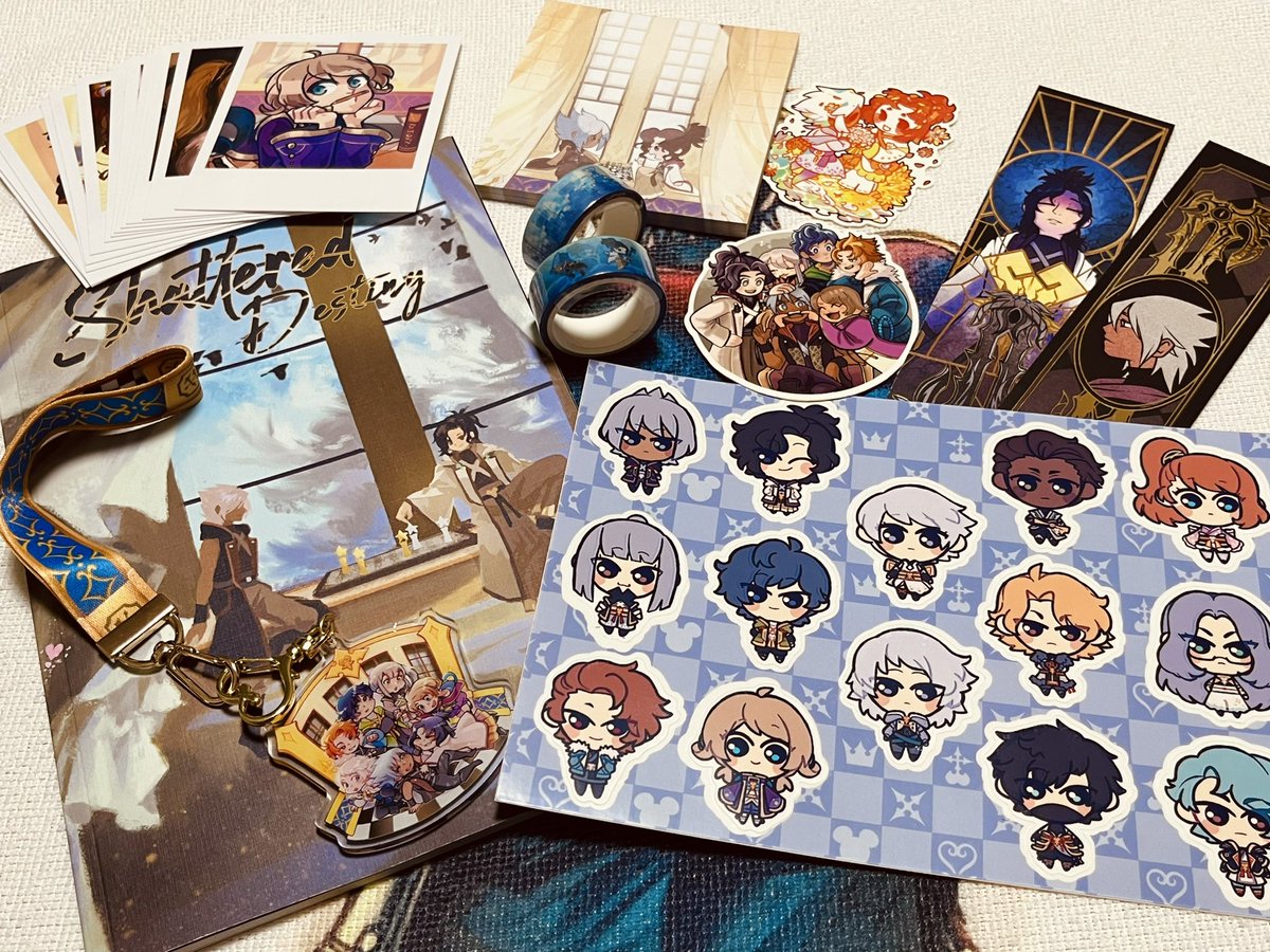 参加させて頂いたKHDR中心ZINE「Shattered Destiny(<a href="/ShatteredZine/">Shattered Destiny ♕ A Dark Road Fan Zine ♔</a>)」の御本とグッズのセットが海の向こうから私の元にお越しになりました🥺💕 全てが尊いと可愛いで構成されており、本当に素晴らしくて…！😭🙏✨スカラ組の益々のご発展をお祈り申し上げるばかり…！この度は誠に有難うございました！