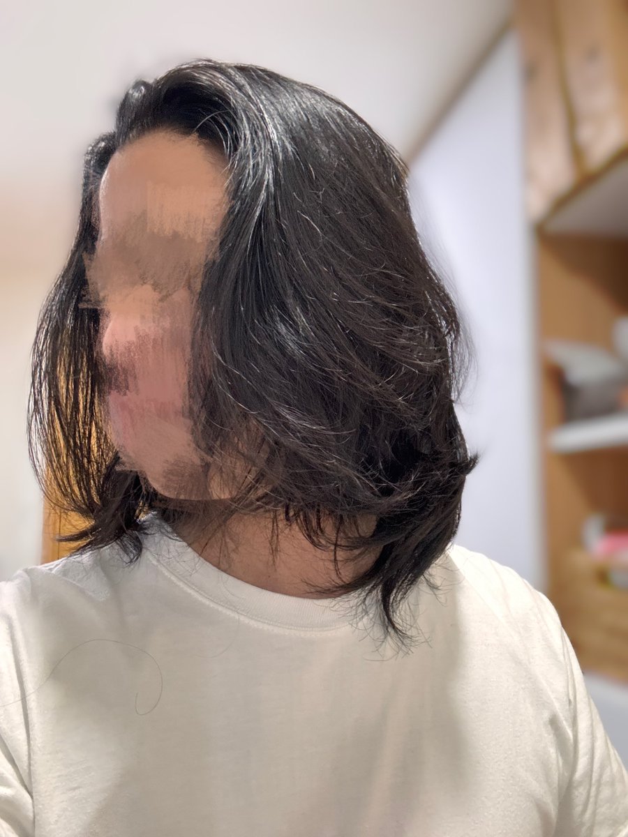 JgsdfAce's tweet photo. めちゃくちゃどうでもいい話なんですが、人生イチのロン毛でした。

理由は一度やってみたかったからです。

けど、長くなるにつれて生活に支障が出始めるし、メンテナスも大変。
なので、一年ぶりに短く切りました。

きれいな髪をキープされてる女性の方々、本当にすごいと思います。 https://t.co/mO8AcX5d9B