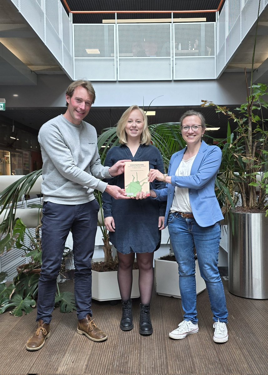 Last week I handed in my PhD thesis titled "Unwavering friendship: Exploring insect-microbe symbiosis in Nezara viridula". I'll publicly defend my PhD on July 3rd at 12:30. Thanks to everyone who contributed to this research 🪲 <a href="/CUWelte/">Cornelia Welte</a> <a href="/Robert_S_Jansen/">Robert Jansen</a> @SilviaCoolen @RIBES