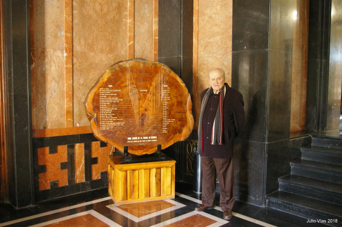 Hace unas horas ha muerto un gran amigo y un gran amante y defensor de la #SierradeGuadarrama: José Manuel Nicolás, ingeniero de Montes y primer director del Parque Regional de la Cuenca Alta del Manzanares. Descanse en paz. 
#PNGuadarrama