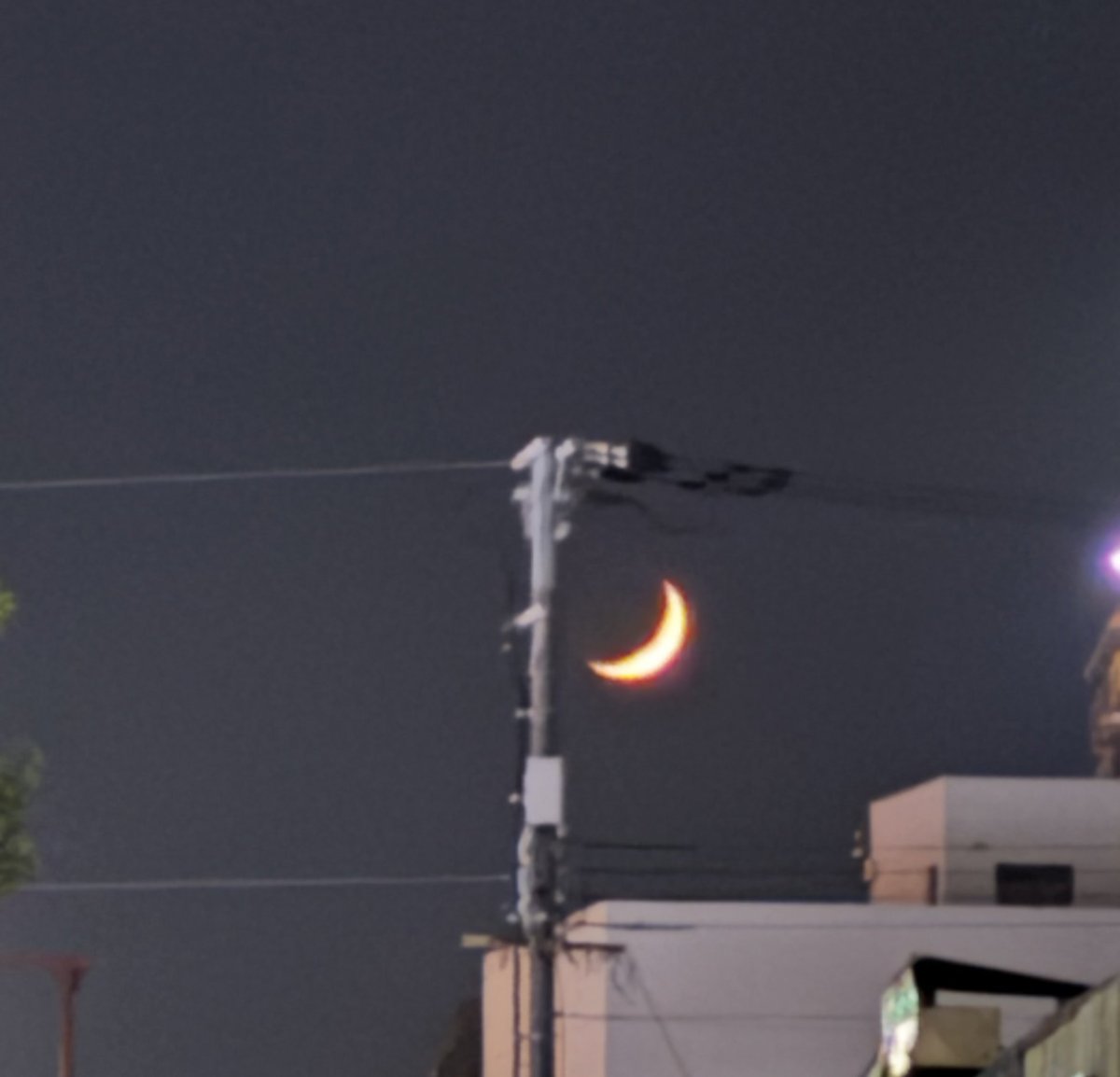purpleonmystep's tweet photo. 今夜の月は
とても綺麗で
ジン君のようです。

#moon_bts https://t.co/gI2MXItRdJ