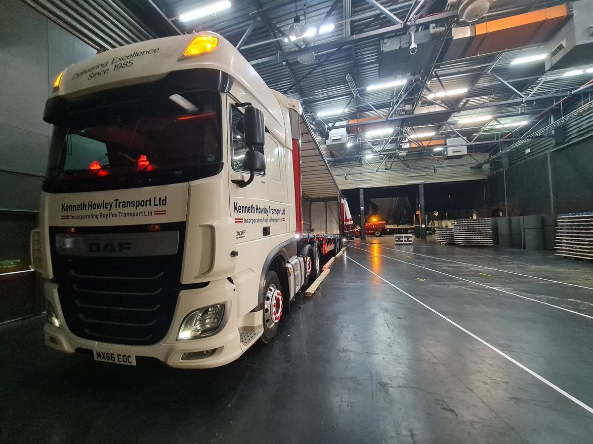 HemiHusky's tweet photo. Well that was a night to remember. Event trucking out of the resorts world arena. Amazing guys to work with and I had a blast even if I did finish at 3am.

Event trucking howley style 🤙 https://t.co/g0MwddCLgy