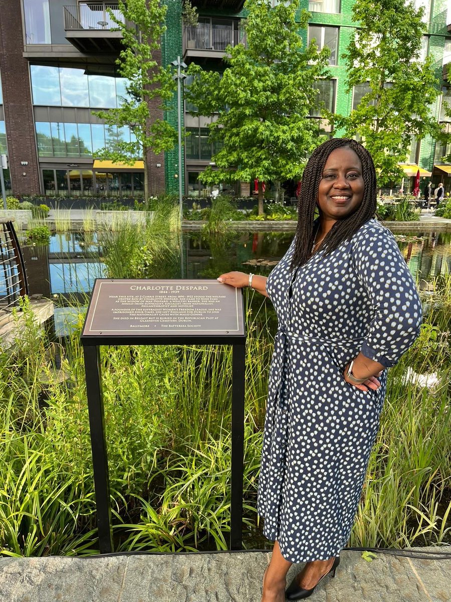 MarshadeCordova's tweet photo. A lovely Irish evening in Battersea.  🇮🇪 

It was fantastic to be at the unveiling of a Blue Plaque for suffragette Charlotte Despard in #Battersea this week with former Irish president Mary McAleese. 

She was a trailblazer, who was the first woman to stand for Battersea North constituency in 1918. 

It is great to now have a permanent memorial for Charlotte in the place that she lived and worked in for so long. 🌹