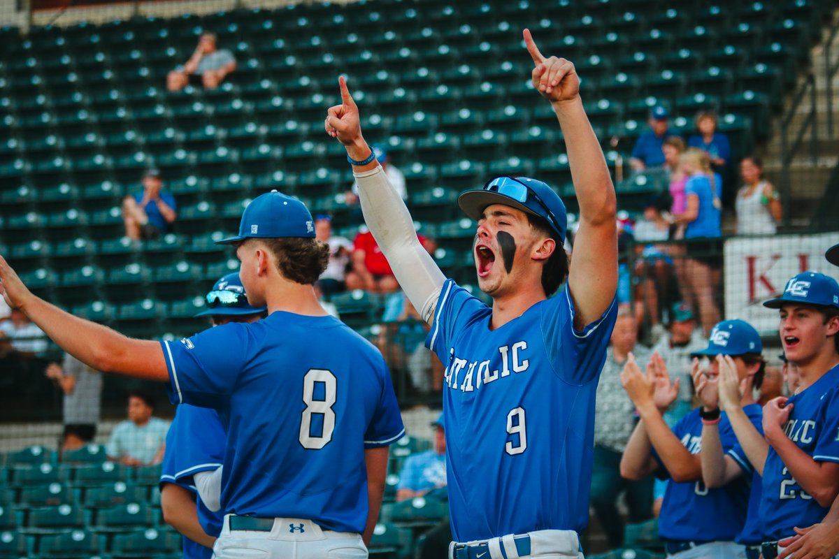 LexCatholic_HS's tweet photo. This past weekend, the baseball and softball teams competed in the KHSAA State Tournament. We could not be more proud of their accomplishments in making it to the quarterfinal rounds. https://t.co/jnWwc4NCdL