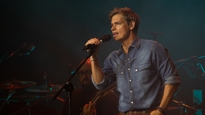 ¡El ícono de la música latina, Carlos Baute, ha arrancado con todo en su gira "De Mi Puño y Letra Tour 2024"! El Teatro La Estación Príncipe Pío de Madrid fue testigo de un concierto inolvidable el 5 de junio. 🎶✨ #CarlosBaute #DeMiPuñoyLetraTour
alternumagazine.es/carlos-baute-i…
