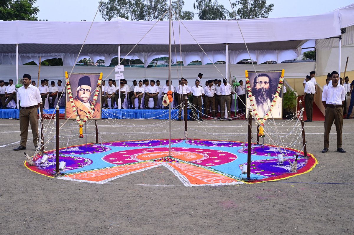 omprakash678's tweet photo. Around 1939, #SSV Sangh siksha varga started being held at the #Hedgewar Smriti Mandir, #Reshimbagh, #Nagpur. From then till now these Sangh siksha varg are held here. This land was bought by Dr. Hedgewar for ₹ 700. #RSSVarg_2 https://t.co/10GPBmrxSl