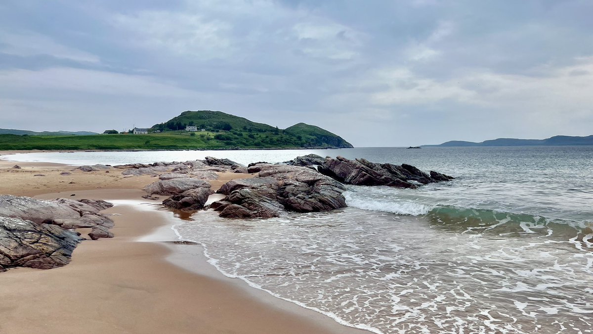 Scotland has the most beautiful beaches that you always seem to have to yourself🐶🏝️☀️x <a href="/TisoOnline/">Tiso</a> <a href="/harveymaps/">HARVEY Maps</a> <a href="/walkhighlands/">walkhighlands</a> <a href="/ScotsMagazine/">ScotsMagazine</a> <a href="/VisitScotland/">VisitScotland</a> <a href="/TGOMagazine/">The Great Outdoors</a> <a href="/TrailMagazine/">Trail magazine</a> <a href="/OrdnanceSurvey/">Ordnance Survey</a>  #leavenotrace x