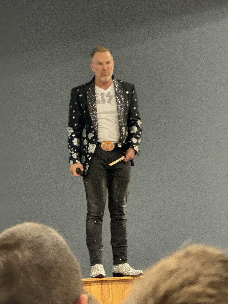 jeniley's tweet photo. Learning to teach like a rock star with Marvelless Mark @KyCharge @KEDCGrants https://t.co/BX5vq09wae
