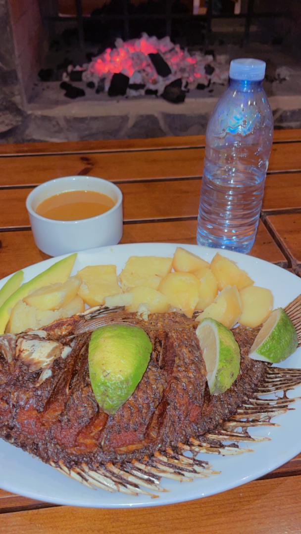 eddiespikaagaba's tweet photo. Akasigye nokeha, #Vacation settings #ExploreWest #ExploreUganda https://t.co/tATMw7cu3q