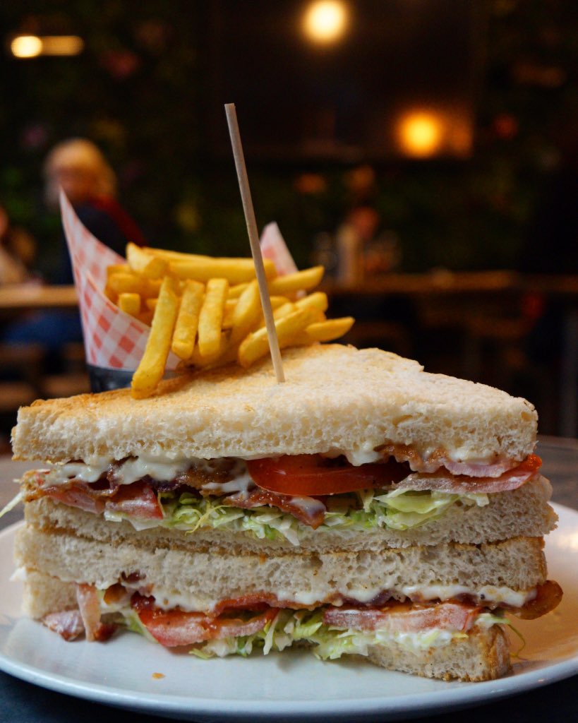 owlshoreditch's tweet image. Mondays with Mmmmmmejoy your lunch break at the Owl 😎

Heading to the pub to swap my sad desk salad for some proper pub grub and a cheeky pint. Because adulting is hard and we deserve a little midday escape! 🥪🍺

#LunchBreak #PubLife #MiddayMagic #EscapeTheDesk