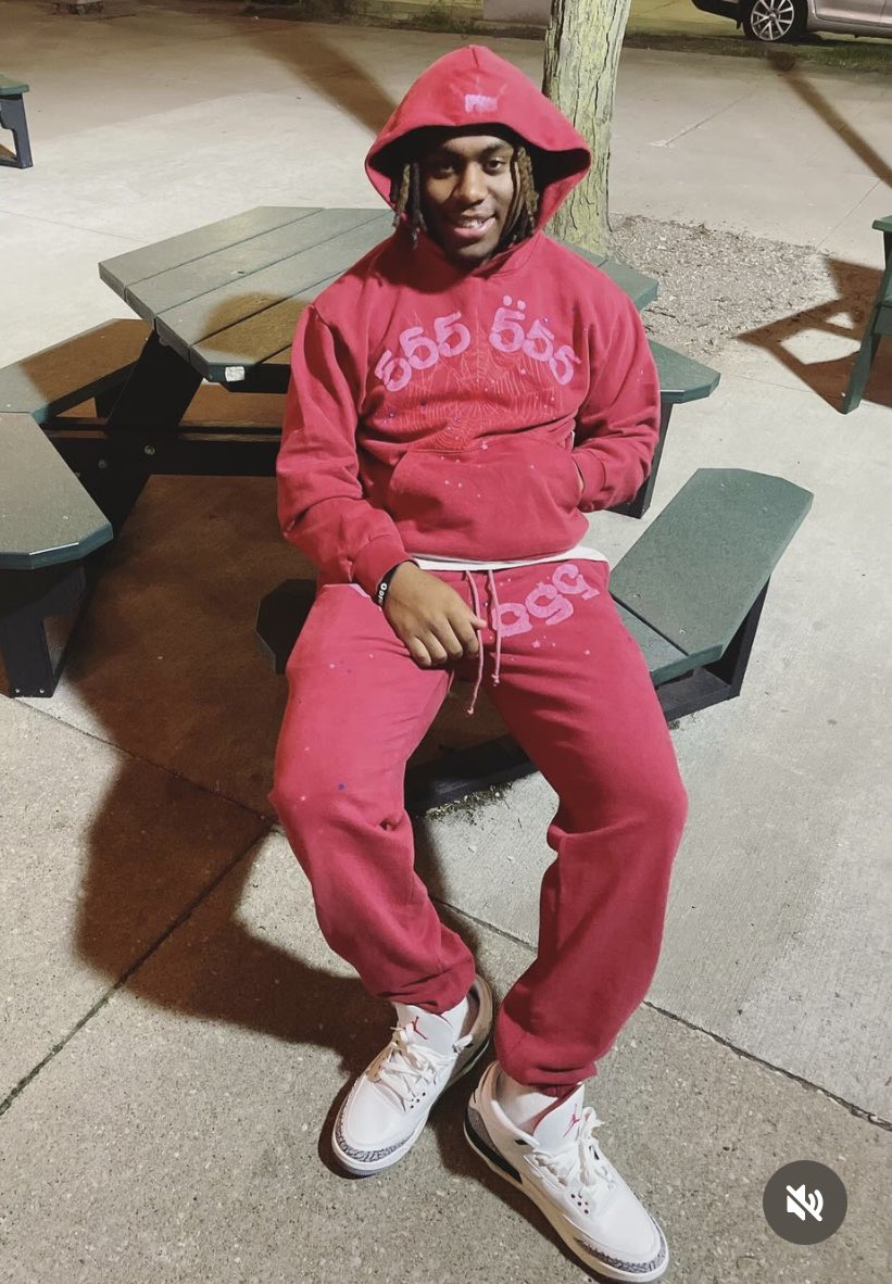 BSwol3's tweet photo. I miss my nephew so much!!! 😭
#Justice4Kyle #GoneTooSoon #KJ11 #LLKJ #ProudUncle https://t.co/X6foktx3ju