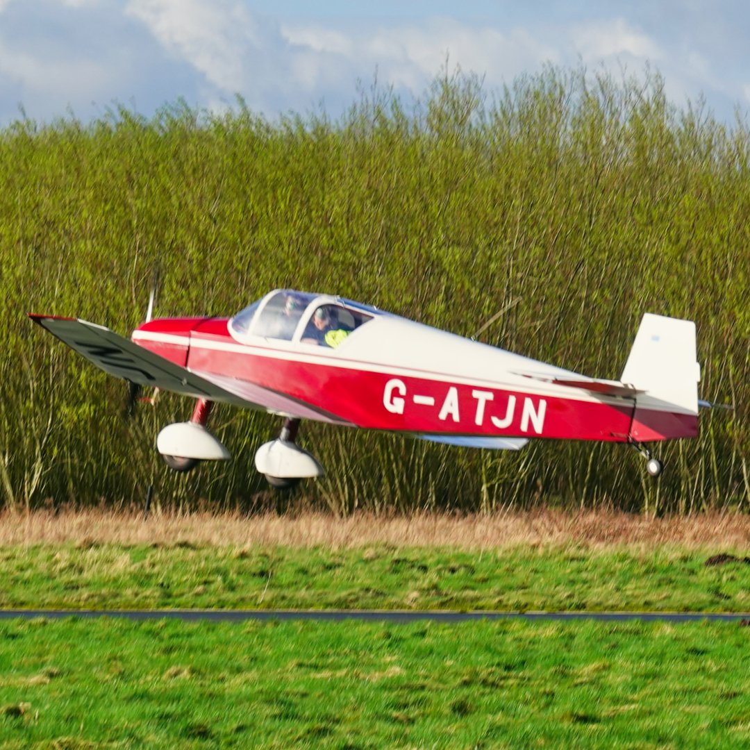 Michaelflying28's tweet photo. Jodel D119 G-ATJN arriving at Sandtoft Airfield from Wickenby Aerodrome 18.2.24.
#jodel #d119 #jodeld119 https://t.co/GUKvZ2Rqi4