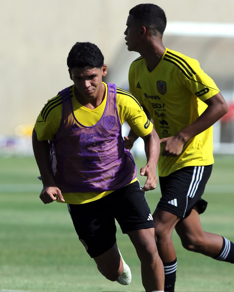 ⚽️🙏👏

#SiempreVinotinto 🇻🇪