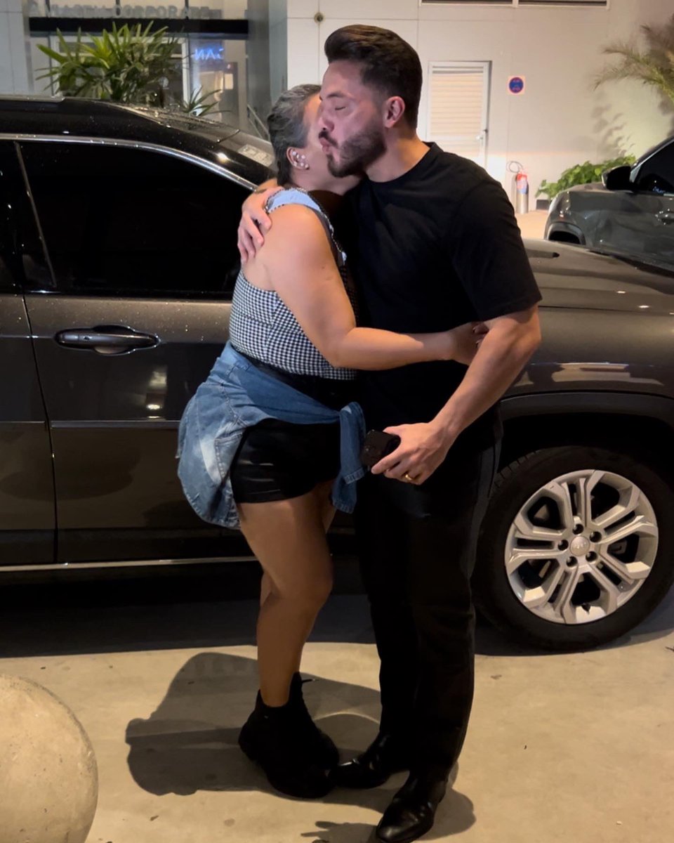 babi_evelyn's tweet photo. que dia feliz 😍❤️🆚 te amo demais, @WesleySafadao https://t.co/MXgjeqRdZ5