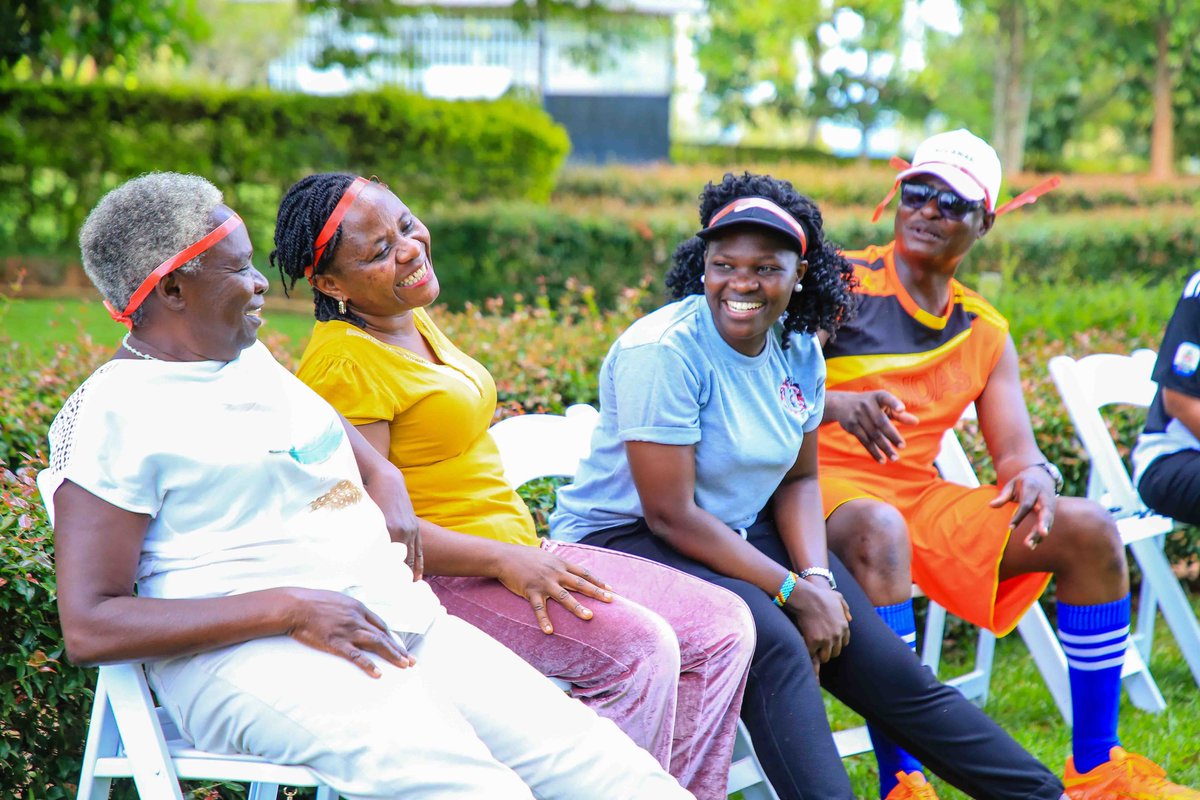 ASOU_Official's tweet image. #ASOUfunday: A Laugh hard until u Cry situation!
Best therapy to mental stress: L.A.U.G.H.T.E.R
#Toolsdown #Reset