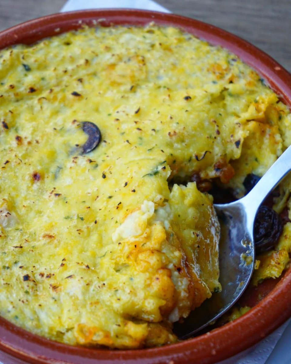 POV: A spoonful of this Pastel de Choclo (creamy Chilean corn pie) is about to enter your mouth... 👀🌽

Back open from tomorrow folks for the best tapas in town!

MENU:
lamamalatin.co.uk

📍 238 Abbeydale Road, #Sheffield, S7 1FL
📞 0114 3279597

#SheffieldIsSuper