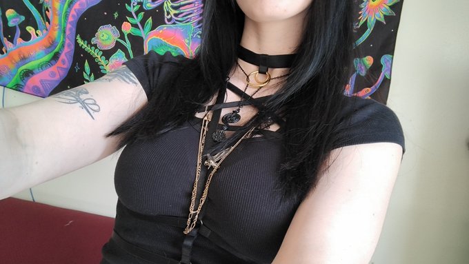 Birthday Sales on the OF &amp; Fansly today! 💝 Link in bio!  😘  . . . &bull; harness &bull; fit check &bull; bday girl &bull;