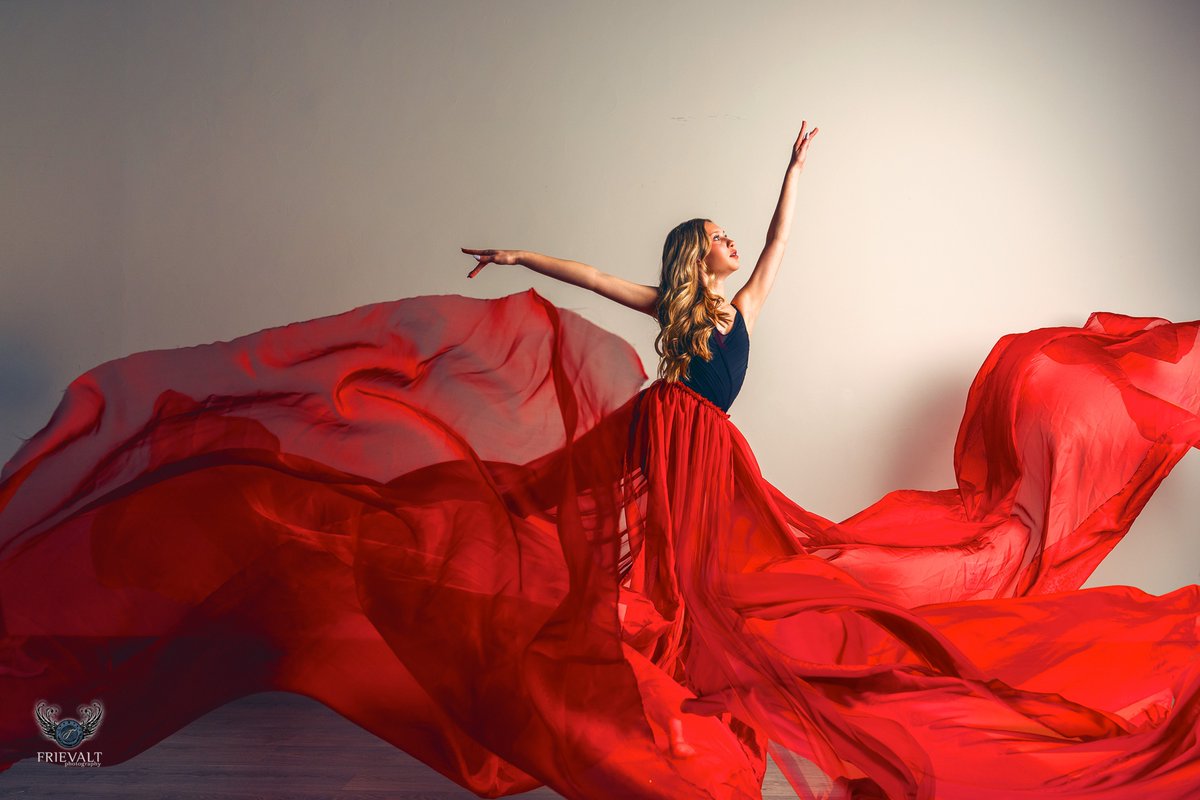 Emma's hard work in dance has not gone unnoticed. She crushed her Grace in Motion session!!