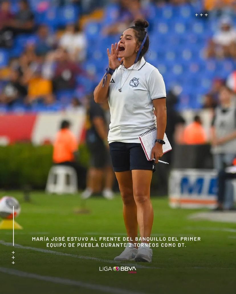LigaBBVAFemenil's tweet photo. 🔛 Su debut en el banquillo 📝

Previo a tomar el mando del primer equipo del @ClubPueblaFem 🎽 del Apertura 2⃣0⃣2⃣3⃣ al Clausura 2⃣0⃣2⃣4⃣, su debut como entrenadora se dio al frente de la categoría Sub-1⃣8⃣ del cuadro poblano del Apertura 2⃣0⃣2⃣2⃣ al Clausura 2⃣0⃣2⃣3⃣ https://t.co/9BSMMTtc3O