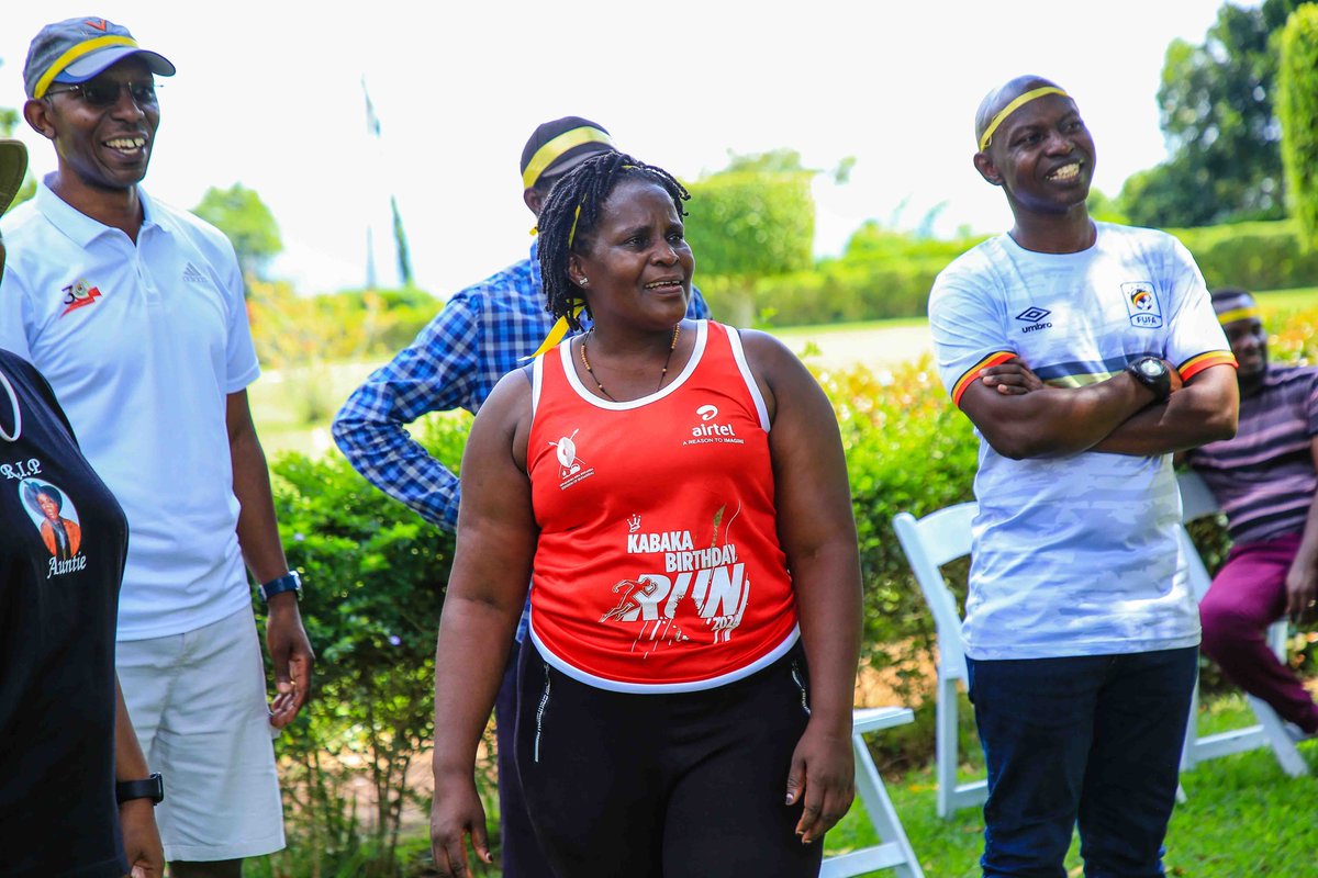 ASOU_Official's tweet image. #ASOUfunday: A Laugh hard until u Cry situation!
Best therapy to mental stress: L.A.U.G.H.T.E.R
#Toolsdown #Reset