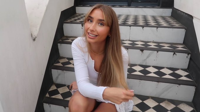 NEW UPLOAD TO PORNHUB!!   https://t.co/swNqvl5aJi https://t.co/QEKSbzcRMr