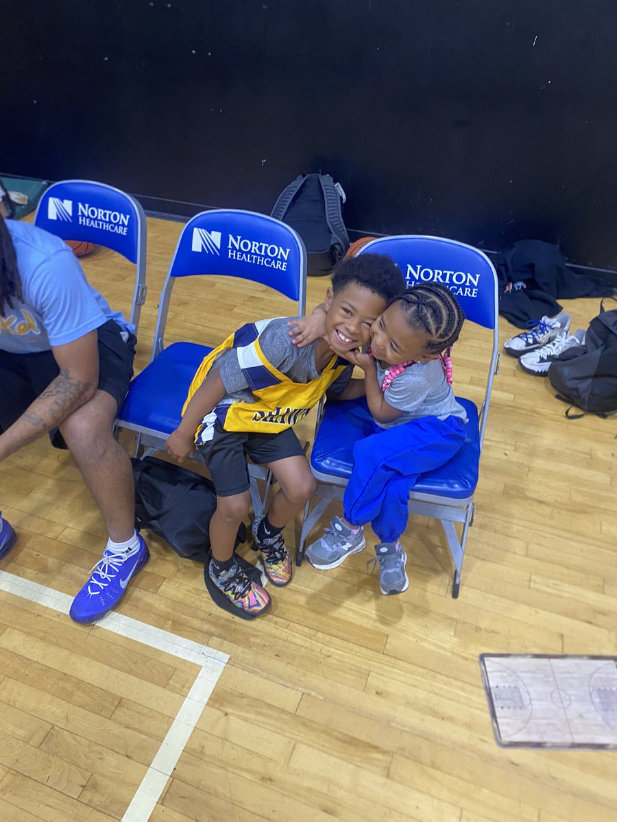 The number 1 coach, is coaching her butt off today